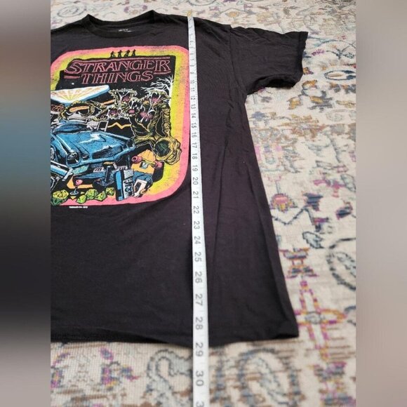 Stranger Things Iconic TV Series Men's Black Neon Cult Graphic Tee T-shirt Large - Picture 6 of 6